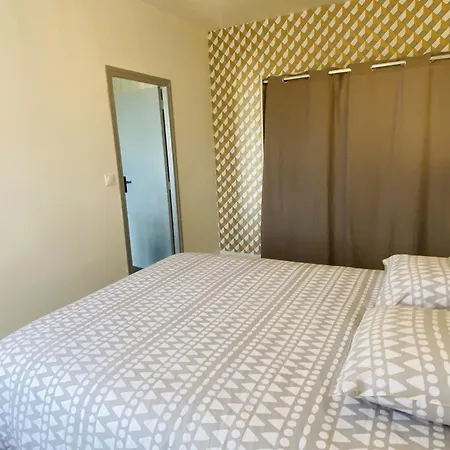 L Oustal Apartment