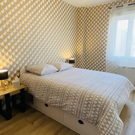 L Oustal Apartment *